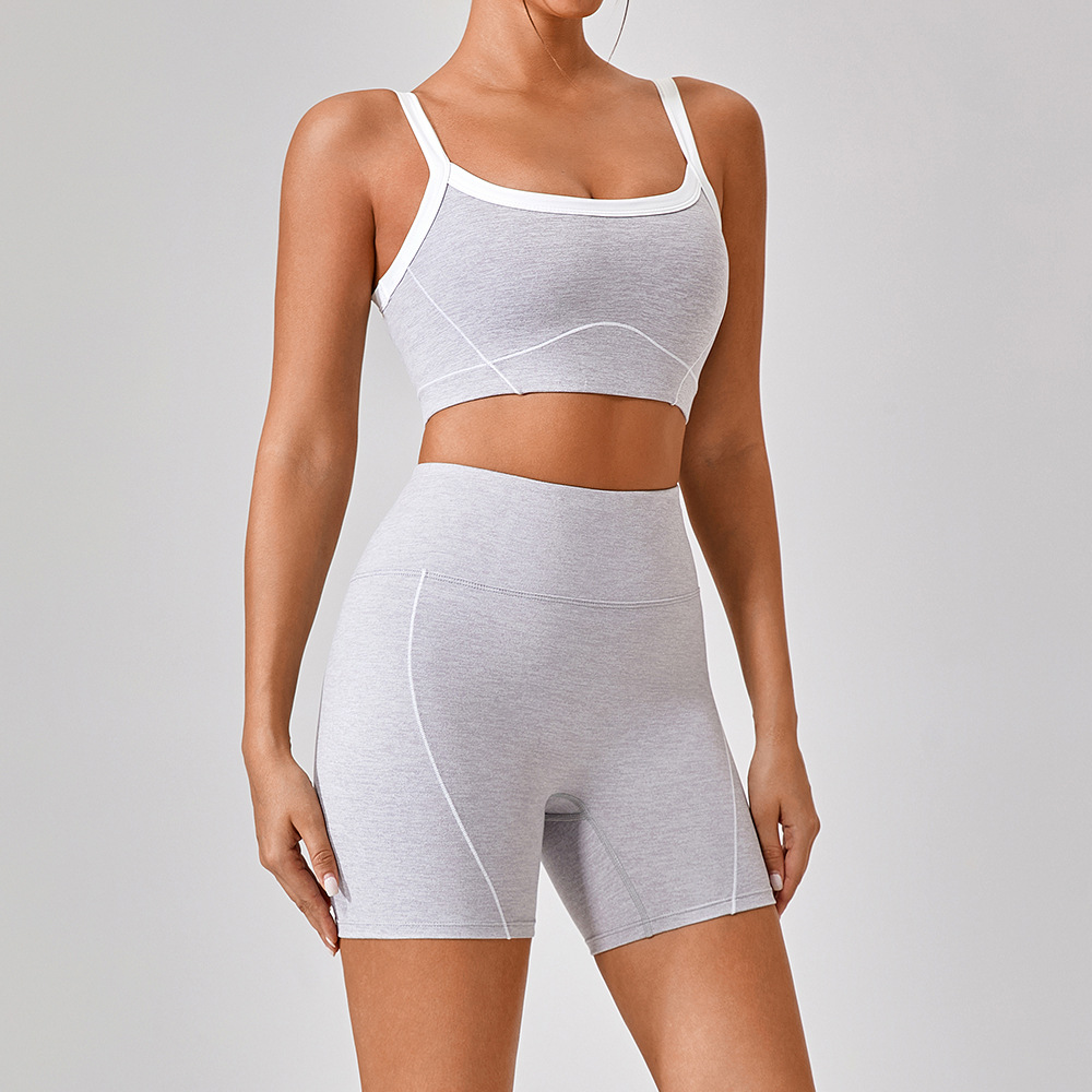 2-delt Sport & Yoga-sett for Dame – Stil og Komfort