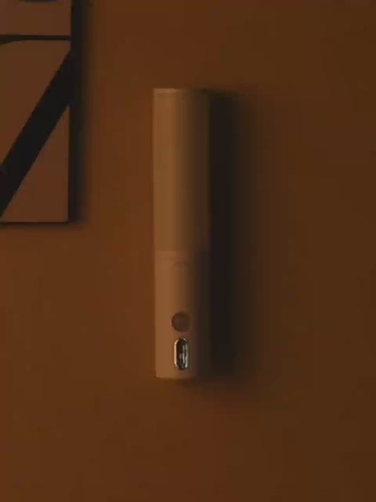 ✨ Trådløs LED-lampe med bevegelsessensor – Justerbar lysfarge (3-i-1)