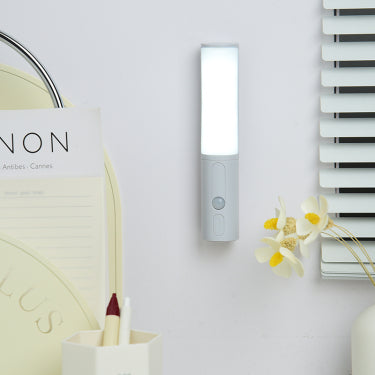 ✨ Trådløs LED-lampe med bevegelsessensor – Justerbar lysfarge (3-i-1)